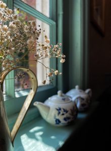 In the Tea Shop